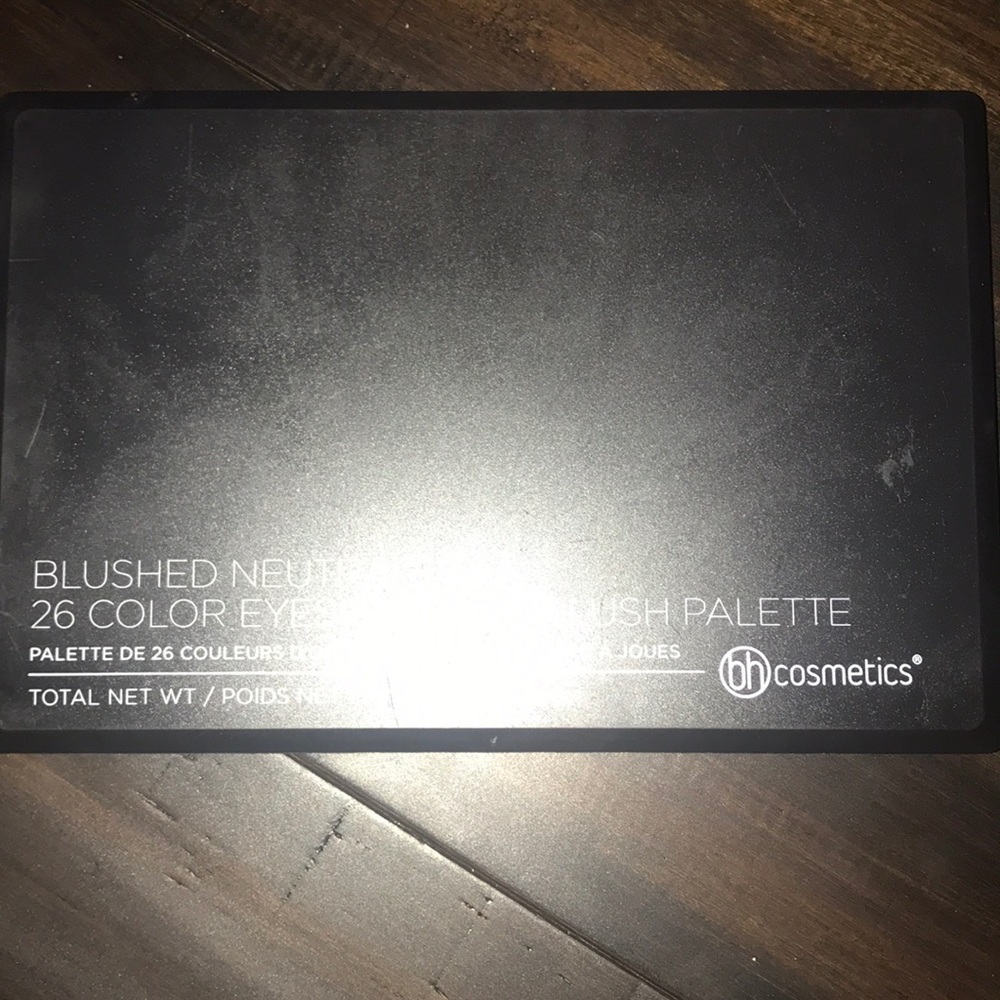 BH Cosmetics Blushed Neutrals Palette